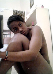 Yes! She's fingering her
